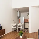 Appartement Casa Picasso - Above The Subway Milaan